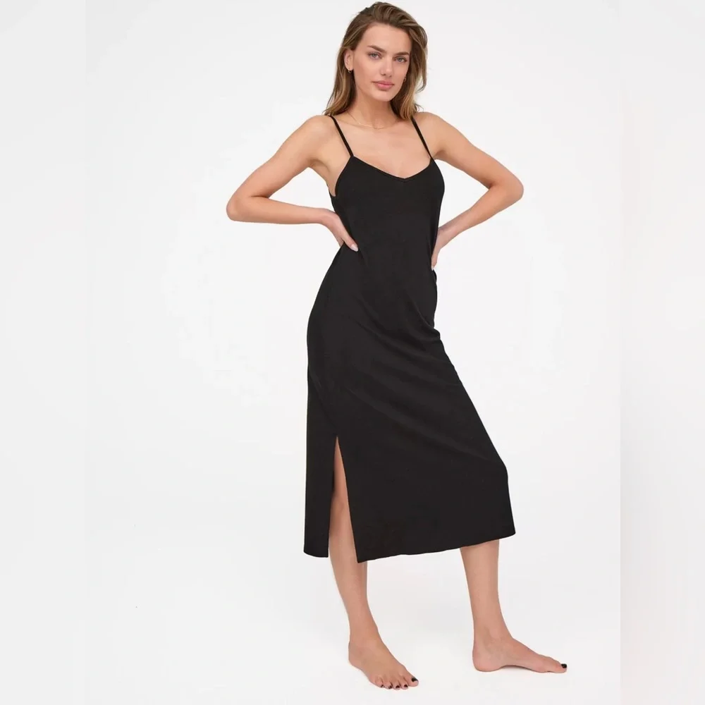 MATE THE LABEL TENCEL LOUNGE DRESS IN MUSHROOM M - Picture 4 of 4